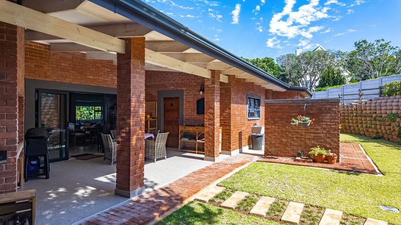 3 Bedroom Property for Sale in Outeniqua Strand Western Cape